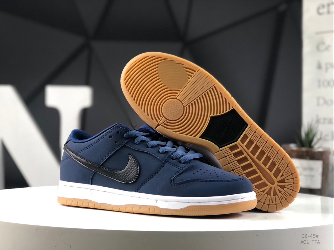 Nike SB Dunk Low CW7463