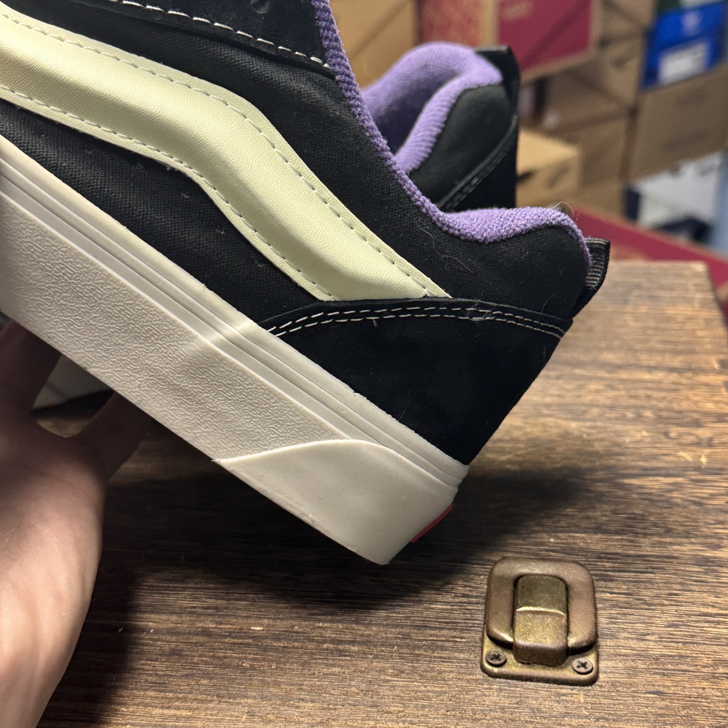 Vans Knu Skool black purple luminous