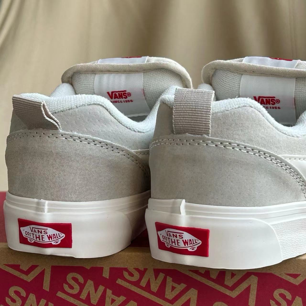 Vans Knu-Skool grey white