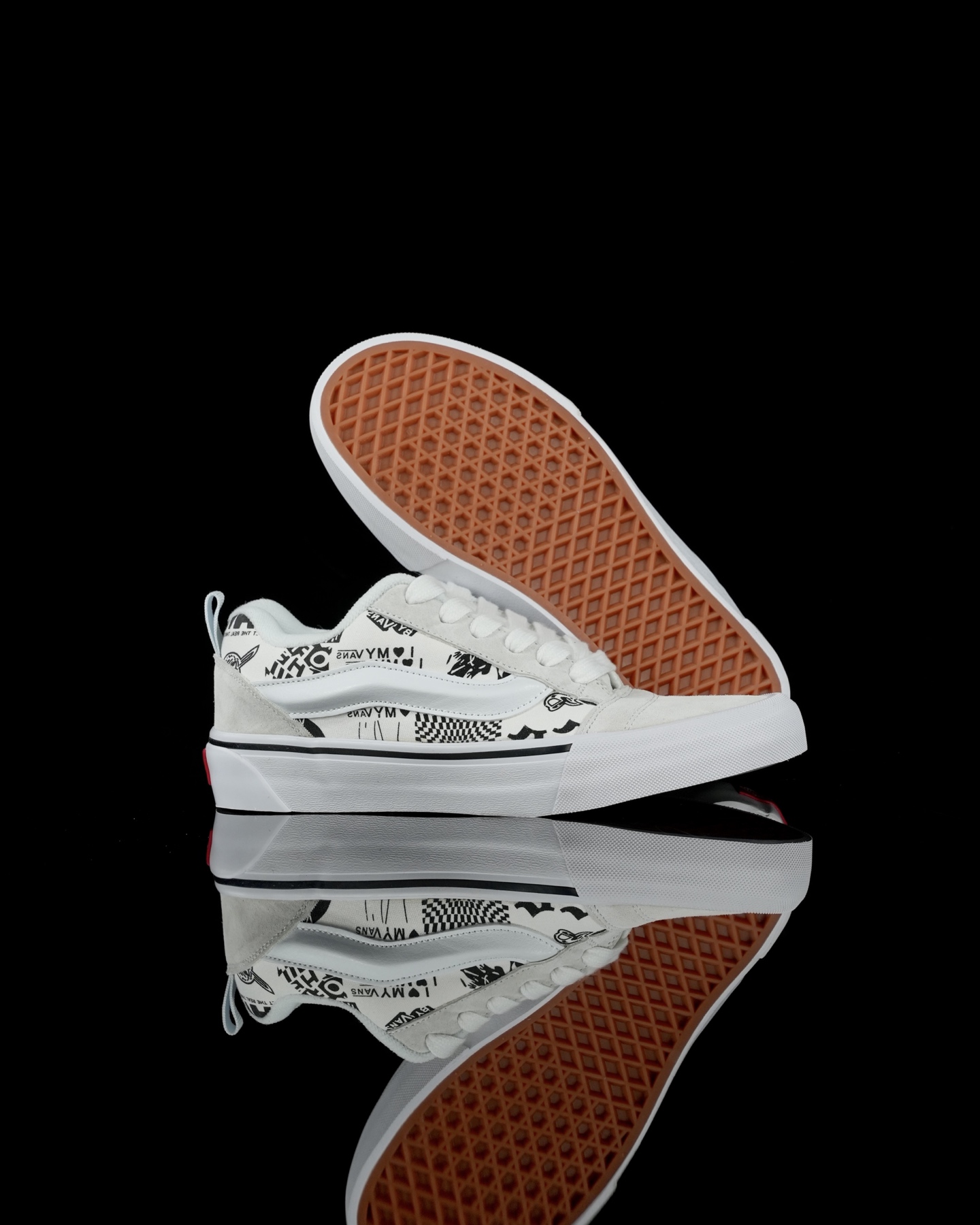 Vans Knu Skool Vans Knu Skool Graffiti Black and White