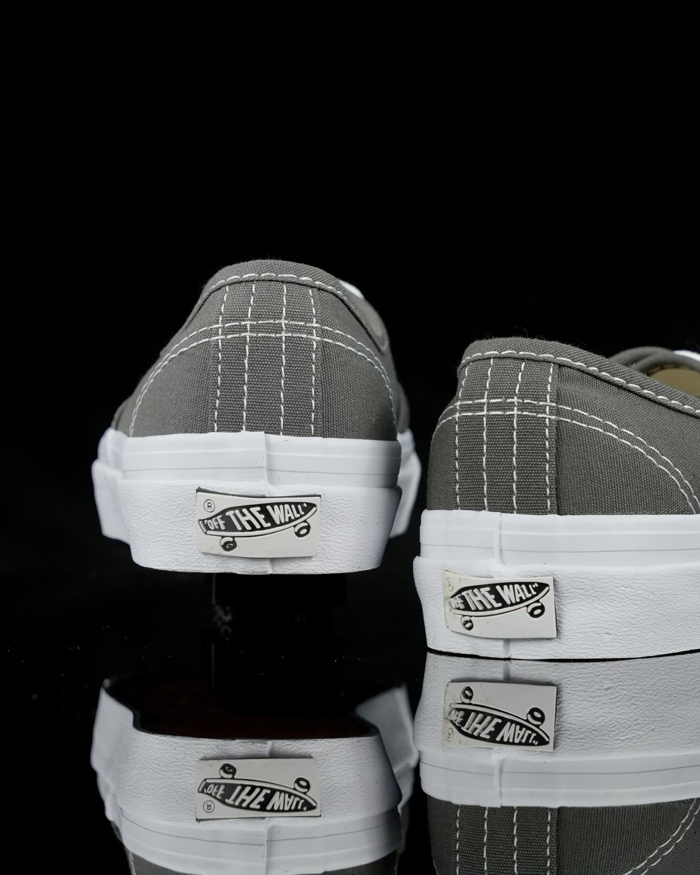Vans Authentic Reissue 44 grey