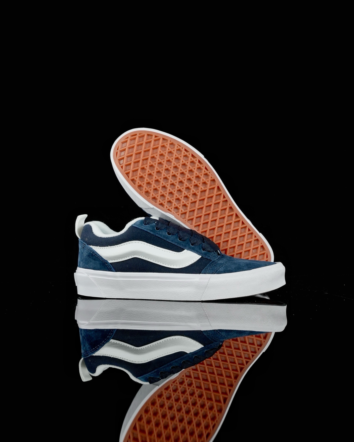 Vans Knu Skool dark blue