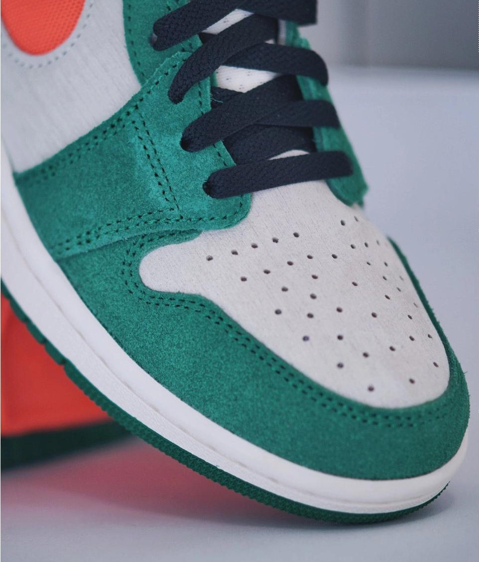 Nike Air Jordan 1 Retro High OG green white