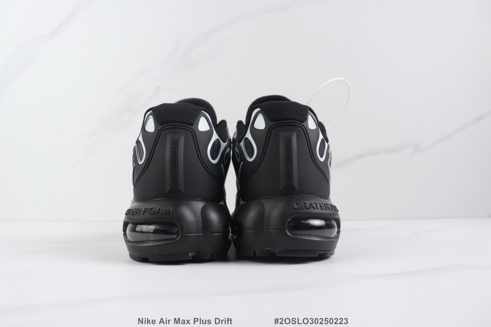Nike Air Max Plus Drift black white