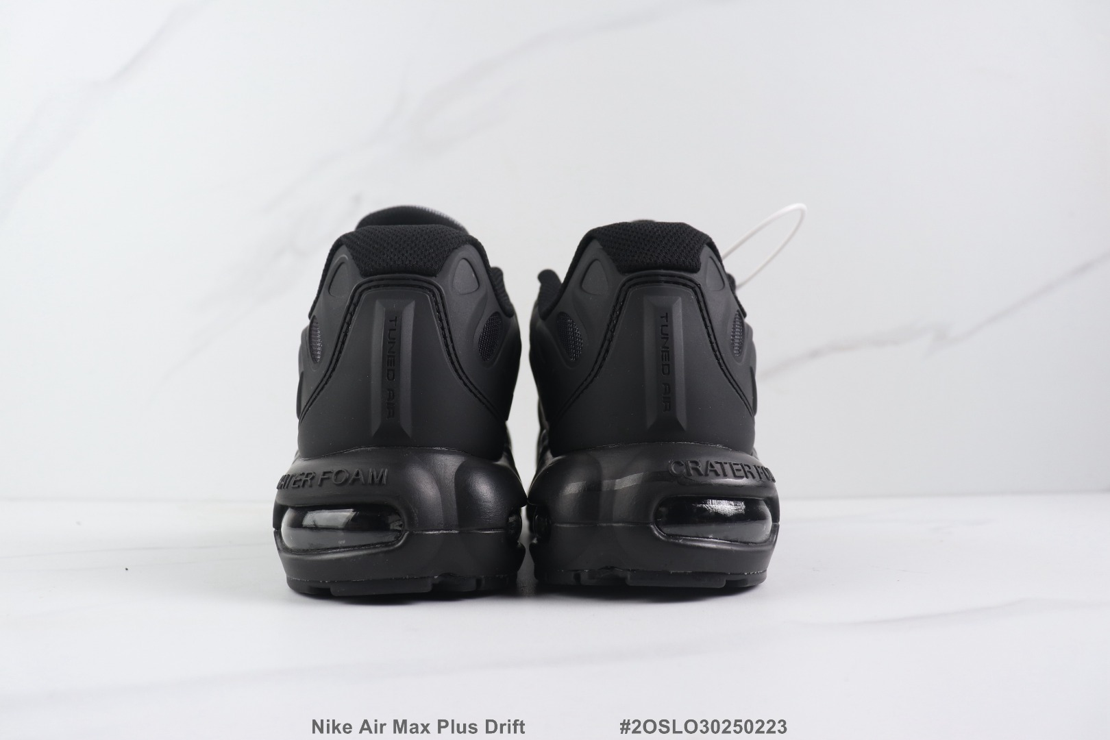 Nike Air Max Plus Drift all black
