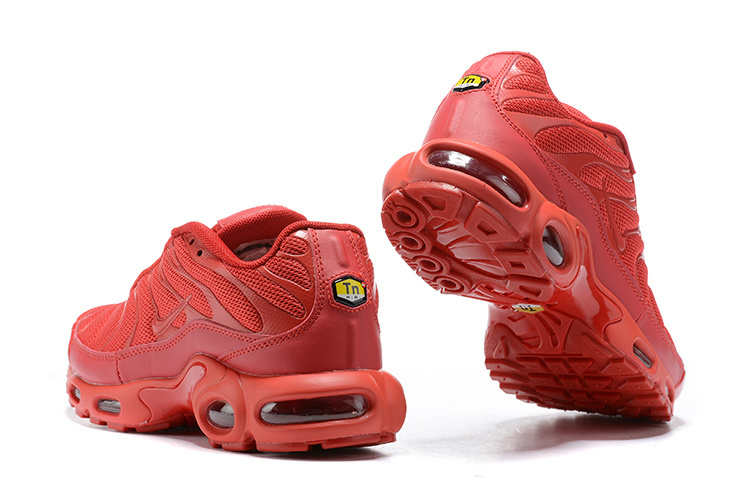 Nike Air Max Plus TN red
