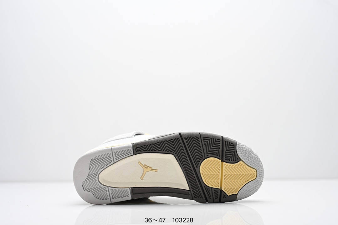 Nike Air Jordan 4 Craft Photon Dust