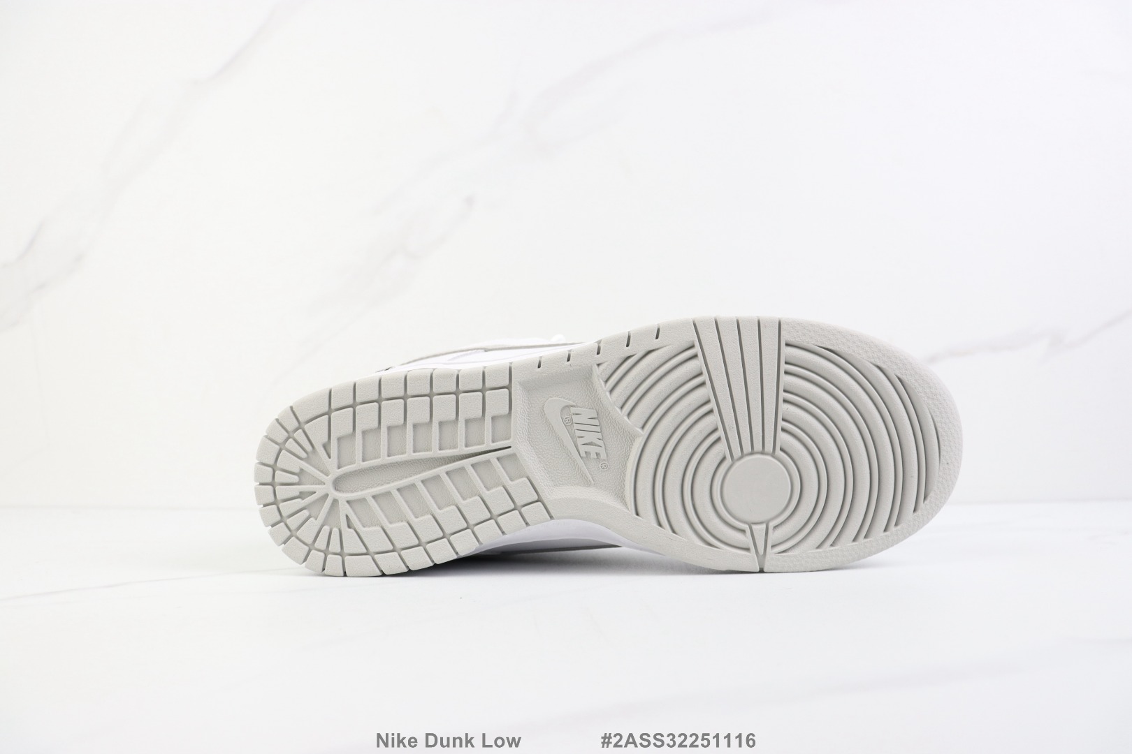 Nike SB Dunk Low Supreme 94 white