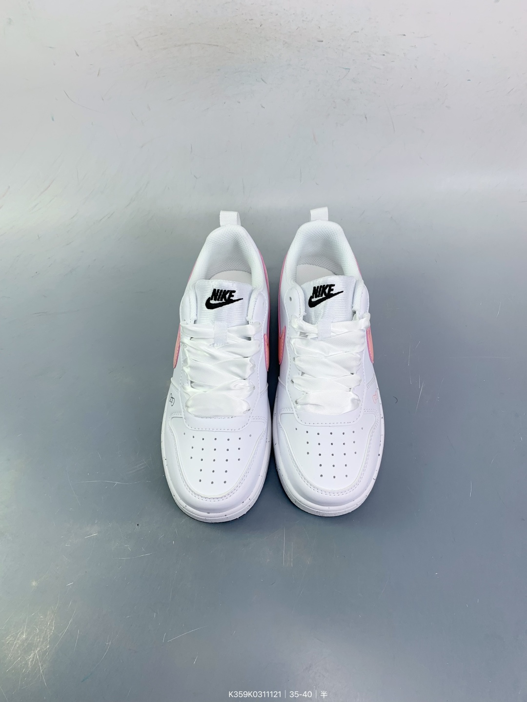 Nike Court Borough low x Hello Kitty