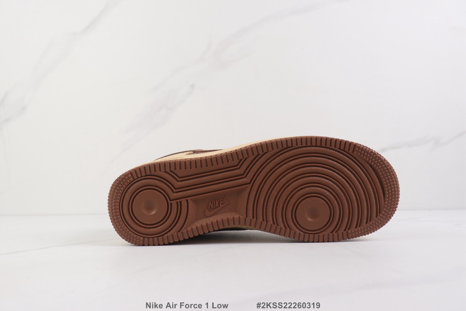 Nike Air Force 1 Low Sand & Chocolate Red