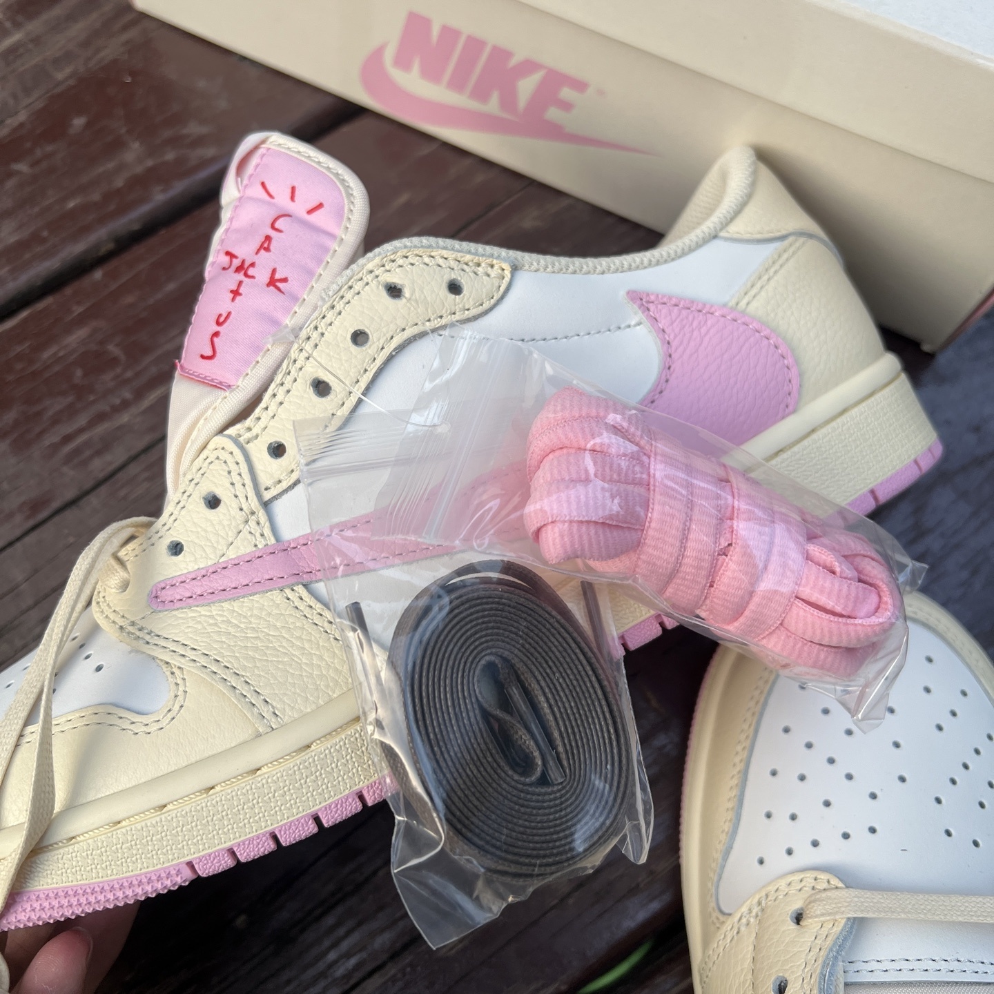 Nike Air Jordan 1 Low OG SP x Travis Scott Pink Sail