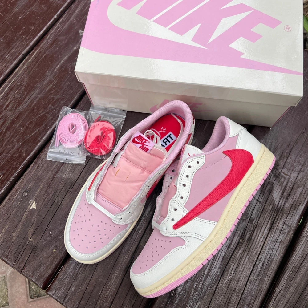 Nike Air Jordan 1 Low OG SP x Travis Scott Pink/Red