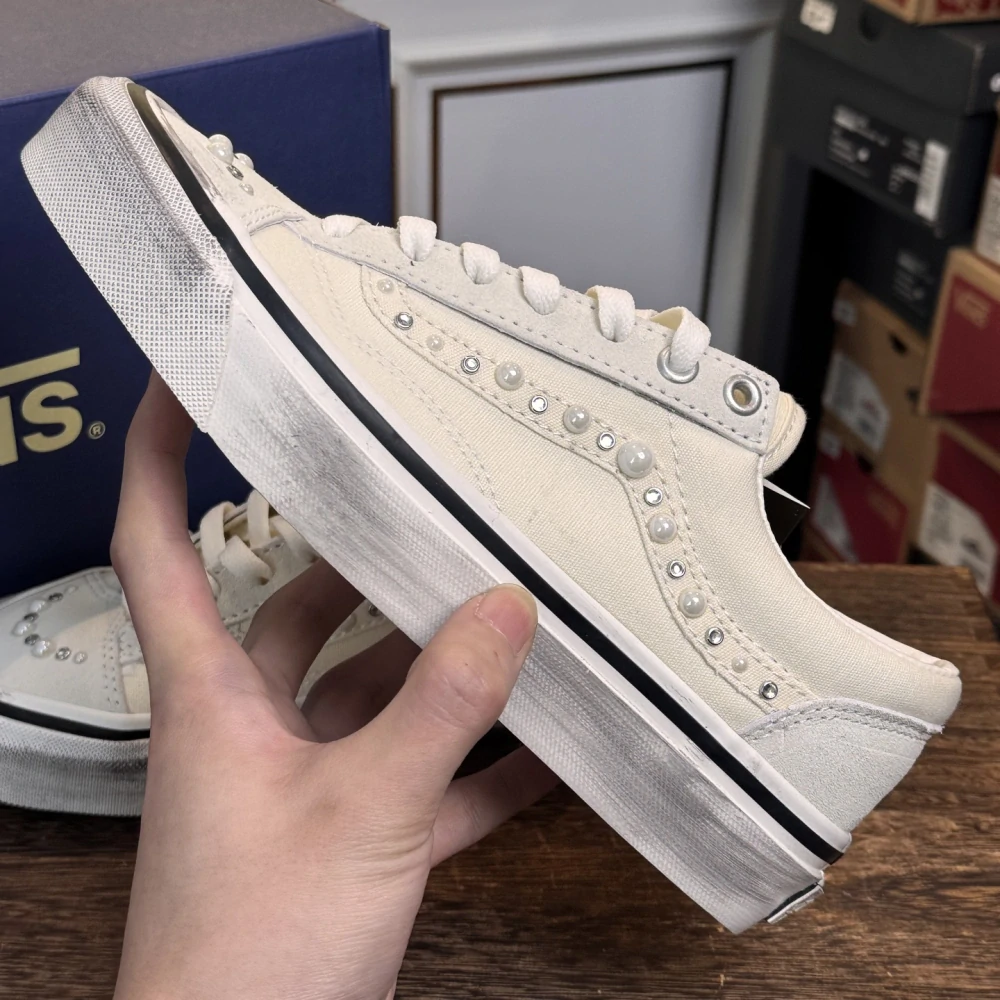 Vans Premium LX Old Skool 36 Pearlized White