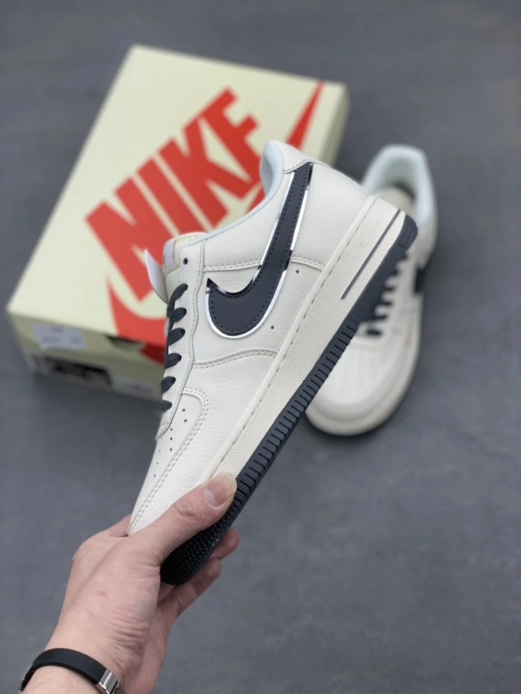 Nike Air Force 1 '07 Low x Stüssy Cream Gold