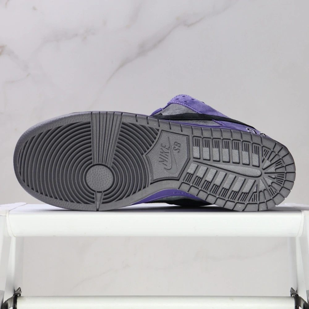 Nike SB Dunk Low x Supreme 94 Purple Suede