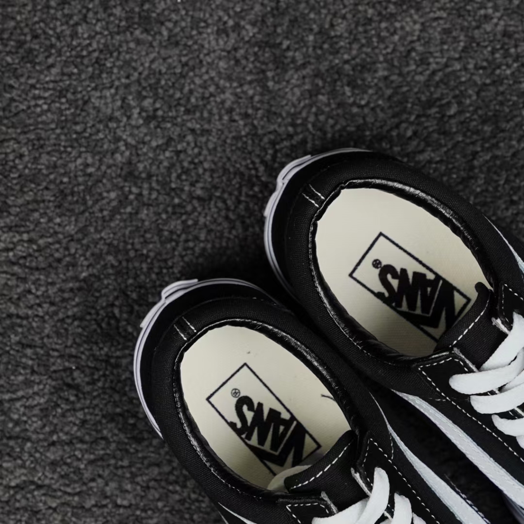 Vans Old Skool black white lift