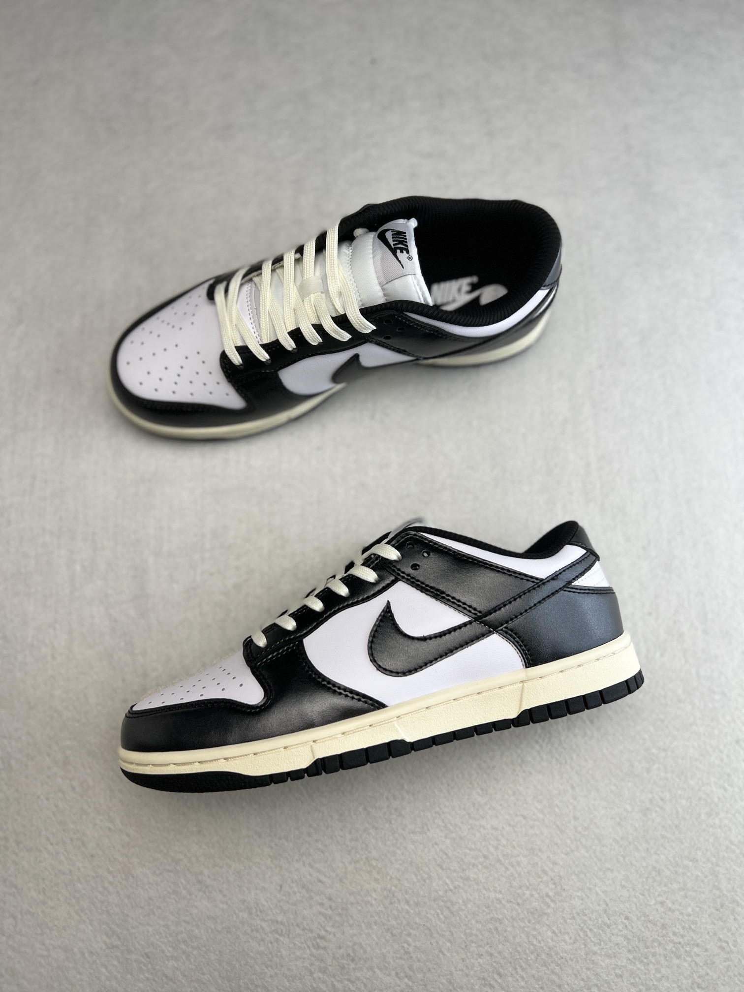 Nike Dunk low Vintage Panda FQ8899-100