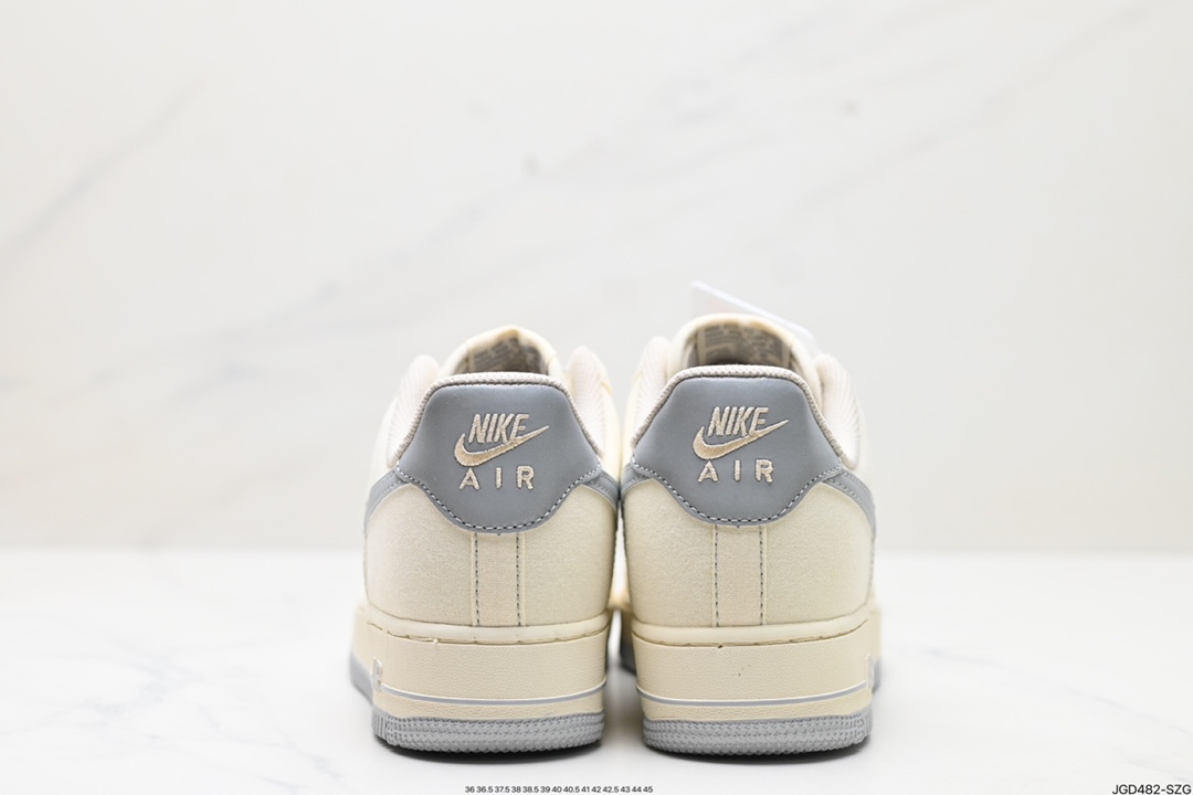 Nike Air Force 1 '07 LV8 beige