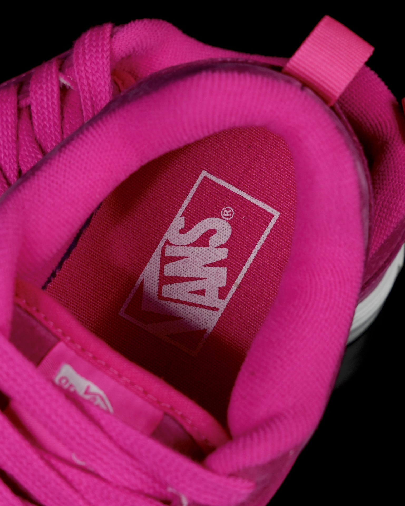 Vans Knu Skool Fire Dragon Fruit