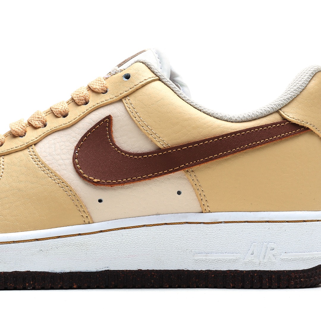 Nike Air Force 1 '07 sesame brown
