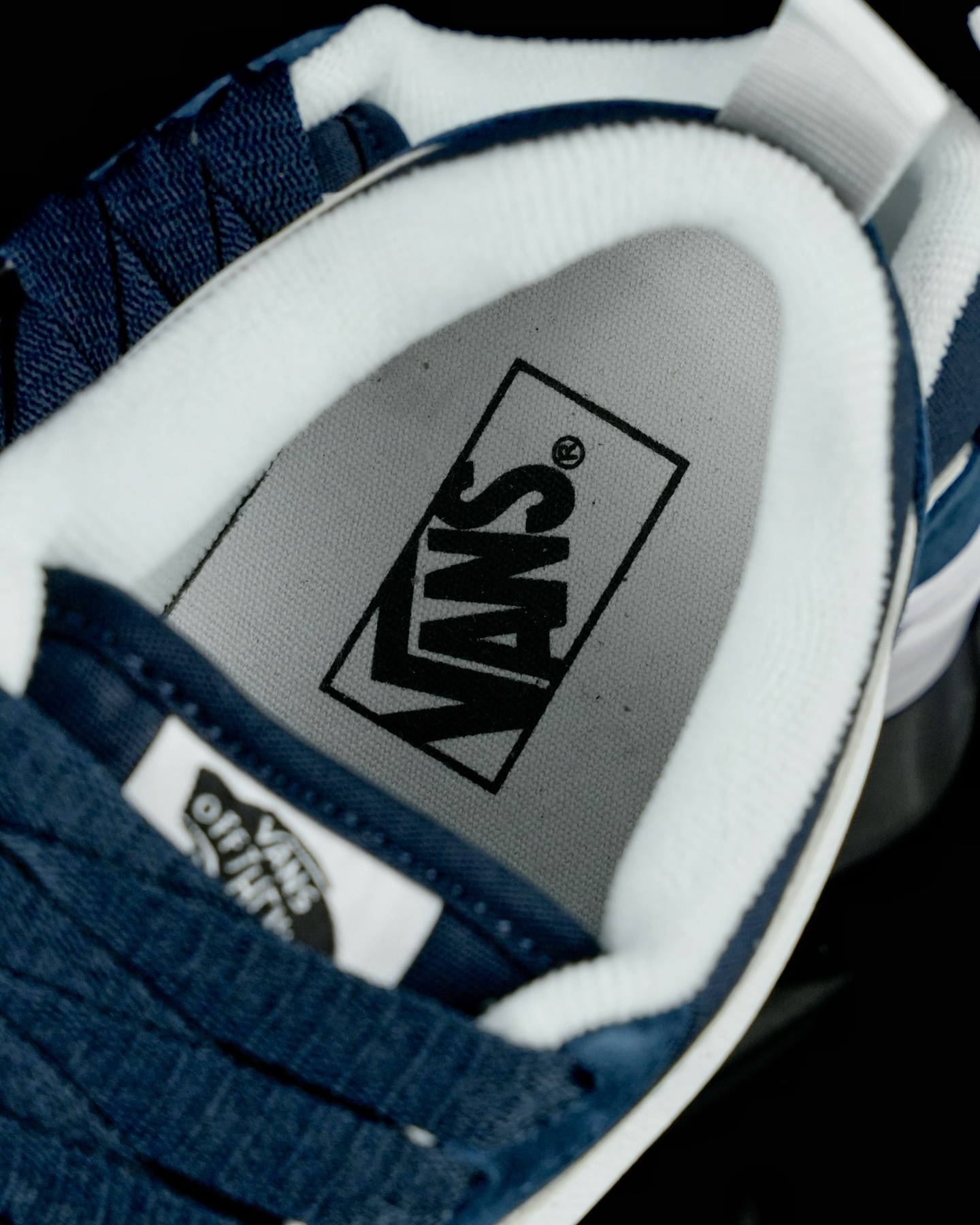 Vans Knu Skool dark blue