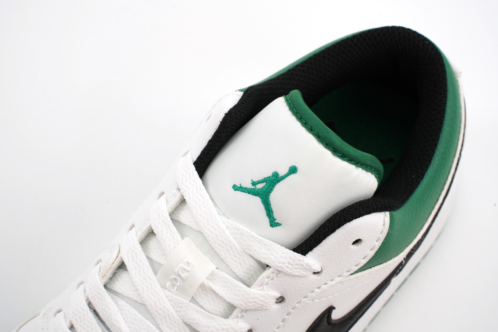 Air Jordan 1 Low OG white black green
