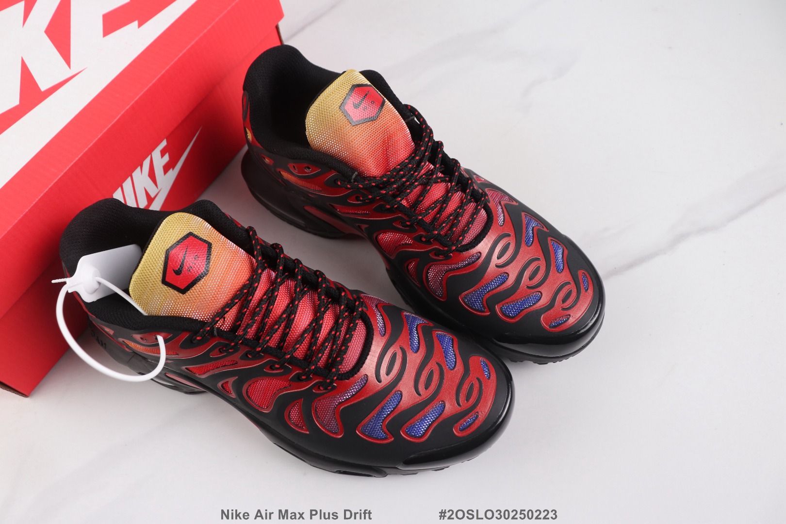 Nike Air Max Plus Drift black red purple