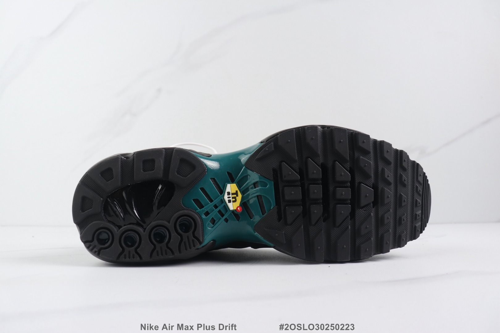Nike Air Max Plus Drift black green