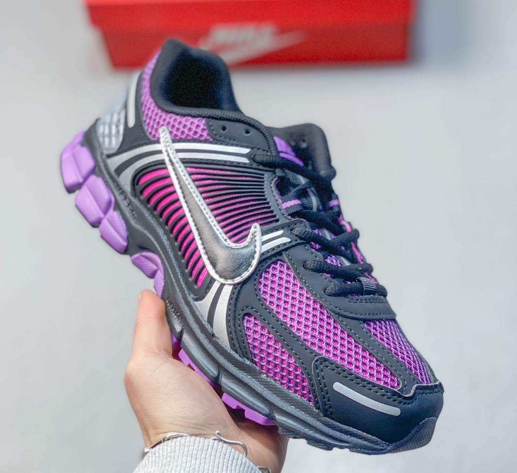 Nike Zoom Vomero 5 Black Vivid Purple
