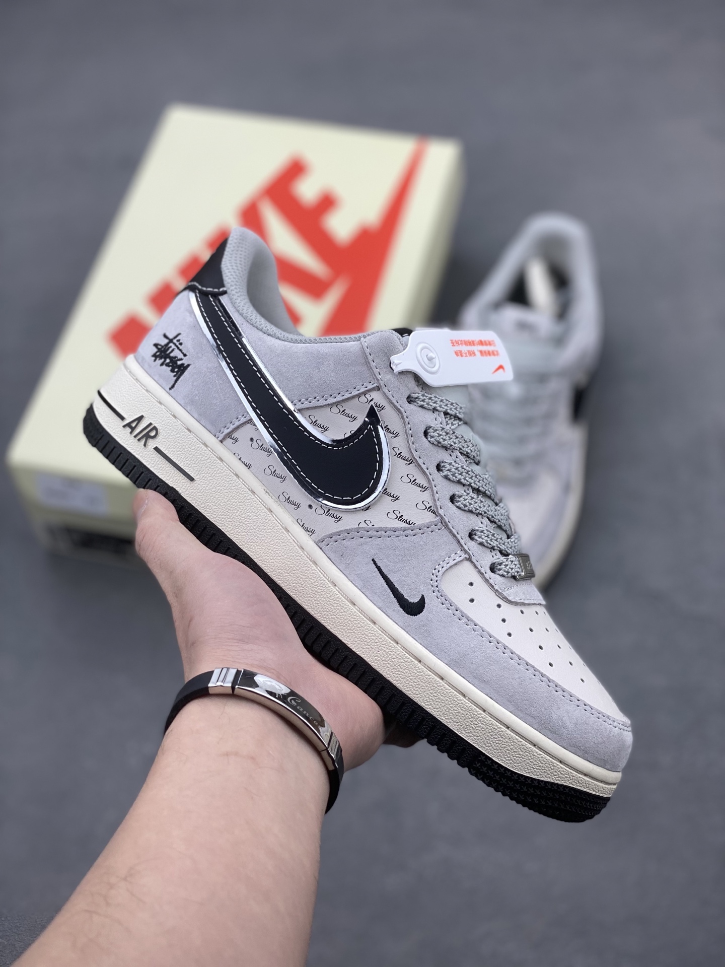 Nike Air Force 1 '07 Low x Stussy Grey Script