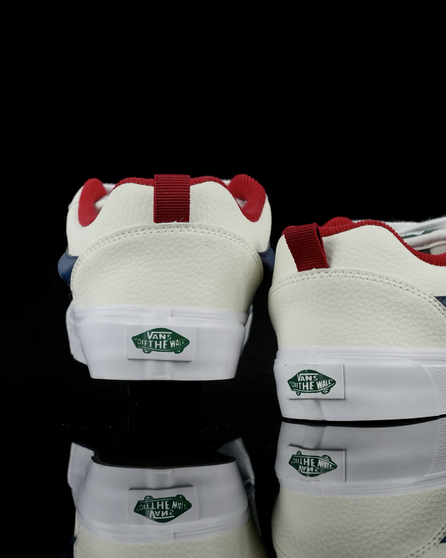 Vans Knu Skool white blue red
