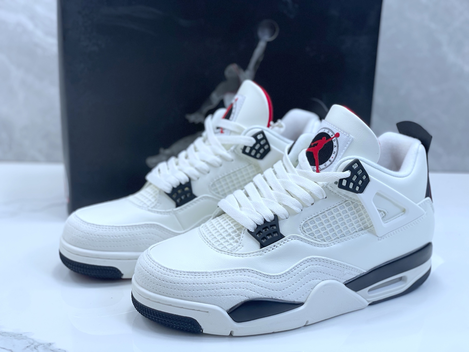 Nike Air Jordan 4 Retro Fight Club