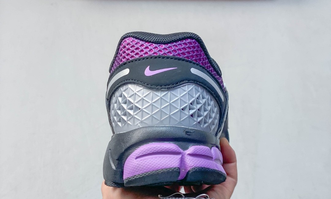 Nike Zoom Vomero 5 Black Vivid Purple