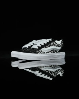 Vans Classics Knu Skool CDG 