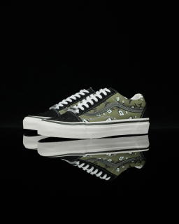 Vault by Vans X Undefeated Green