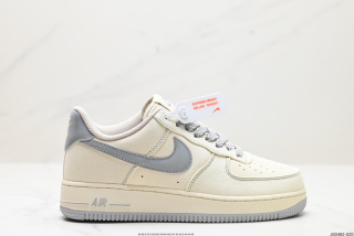 Nike Air Force 1 '07 LV8 beige