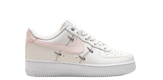 Nike Air Force 1 '07 guava ice