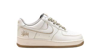 Nike Dunk Low x Stussy cream