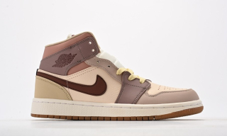 Nike Air Jordan 1 Retro High OG beige red