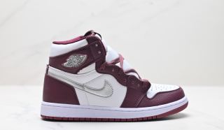Nike Air Jordan 1 Retro High OG white maroon