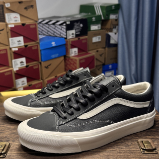 Vans Premium Old Skool Black/White VN000D57BLK