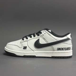 Nike Dunk Low x Undefeated
