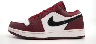 Air Jordan 1 Low OG fire red