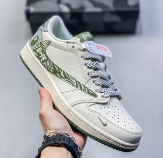 Nike Air Jordan 1 Travis Scott x Bape camo HS8068-001