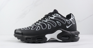 Nike Air Max Plus Drift black white