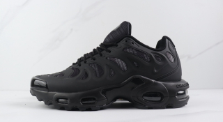 Nike Air Max Plus Drift all black