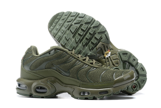 Nike Air Max Plus TN olive