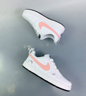 Nike Court Borough low x Hello Kitty