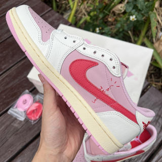 Nike Air Jordan 1 Low OG SP x Travis Scott Pink/Red